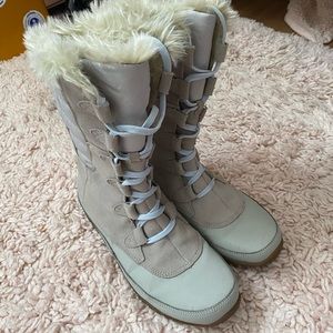 Gray and Blue Winter Boots ❄️